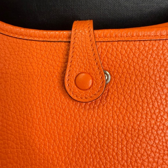 Hermes Evelyn TPM Evelyn Mini Orange Crossbody Bag - Authentic. - Picture 9 of 16